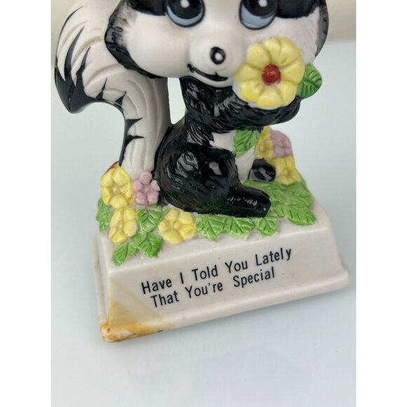 Russ Berrie Skunk Ceramic VTG Figure Have I Told You Lately You're Special READ - Picture 4 of 16